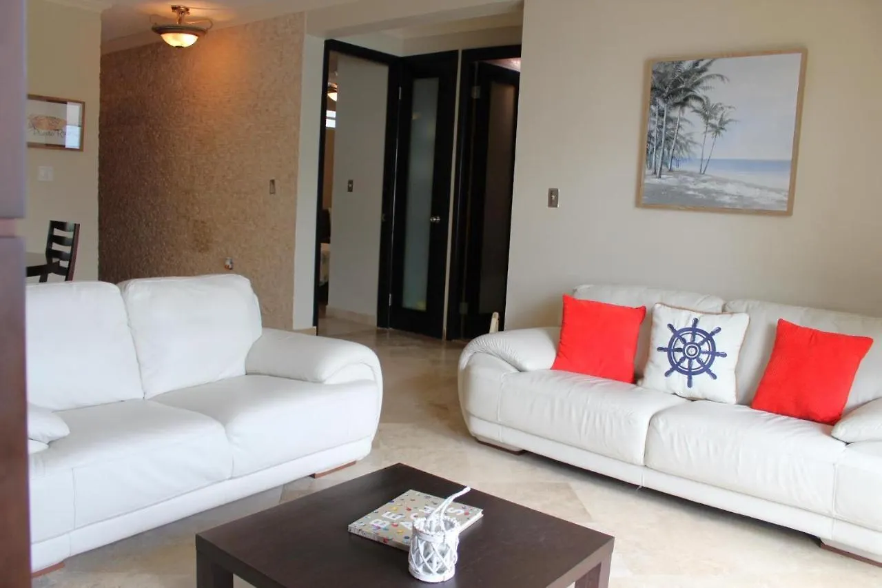 Lägenhet Beachfront 5Th Floor At Pelican Reef Rincón