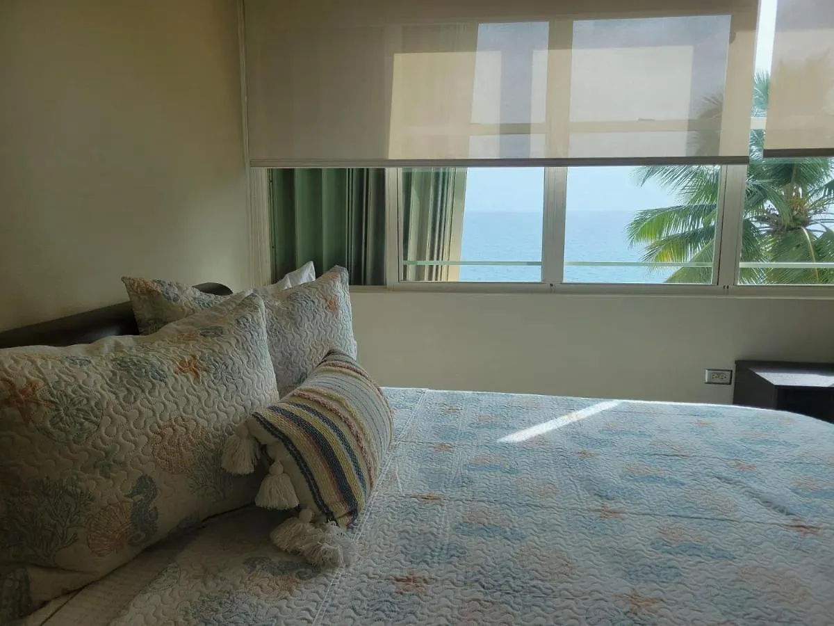 Lägenhet Beachfront 5Th Floor At Pelican Reef Rincón